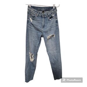 American Eagle Distressed Mom Jeans Women’s 4L